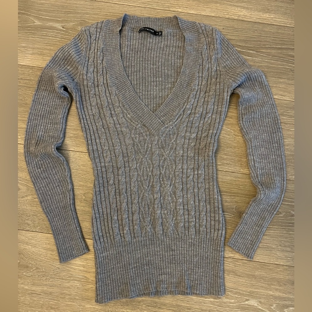 Limited Sweater Grey